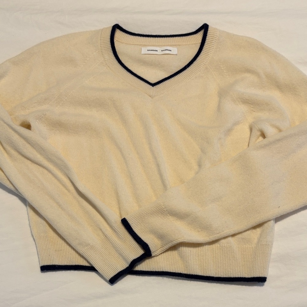 Samsoe Samsoe Cream V-Neck Sweater